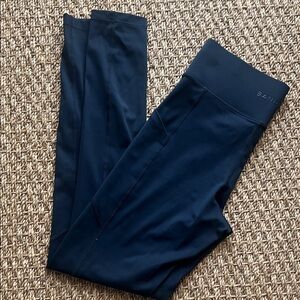 Bandier navy blue side pocket leggings sz xs.  Brand new!   Never worn!